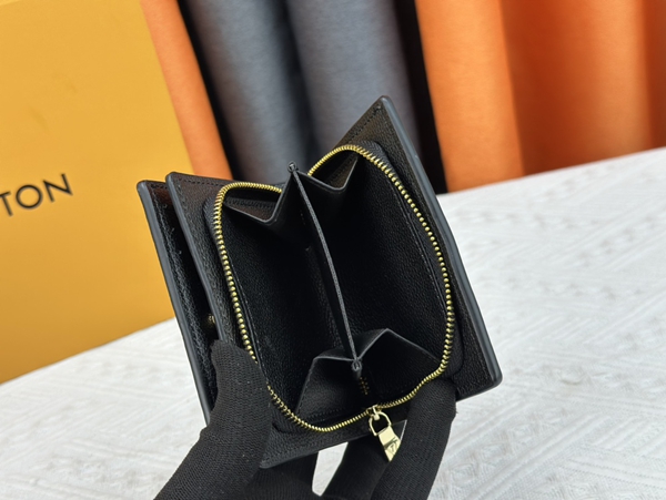 LVコピーウォレット角部分ディテール